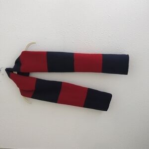 Y2K American Eagle Outfitters Embroidered 100% Boiled Labmswool Scarf Old Money